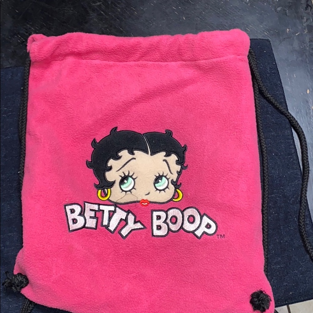 Terry cloth cinch close bag